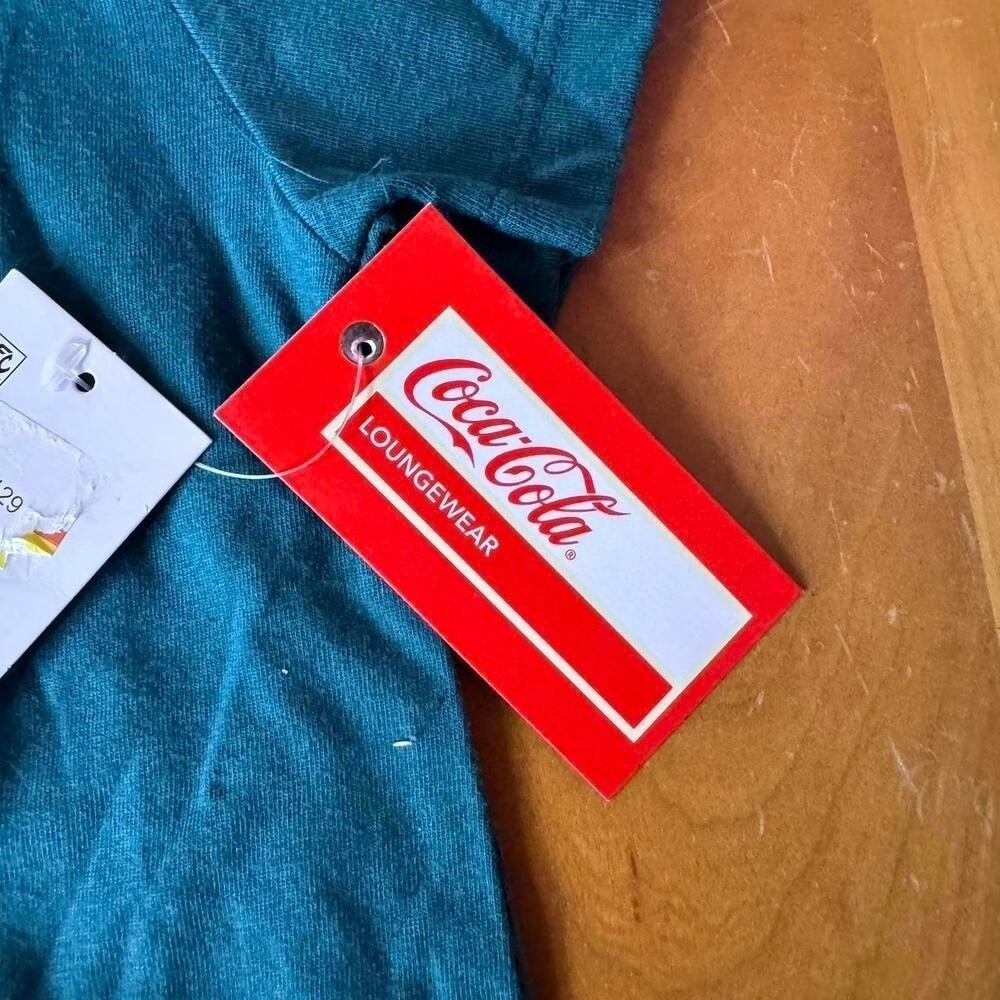Coca-Cola Classic Graphic Tee Teal Green Soft Drink Small NWT - Picture 3 of 4
